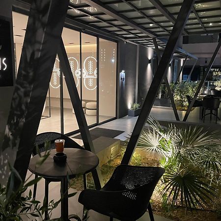 Lavris City Suites Heraklion Exteriör bild