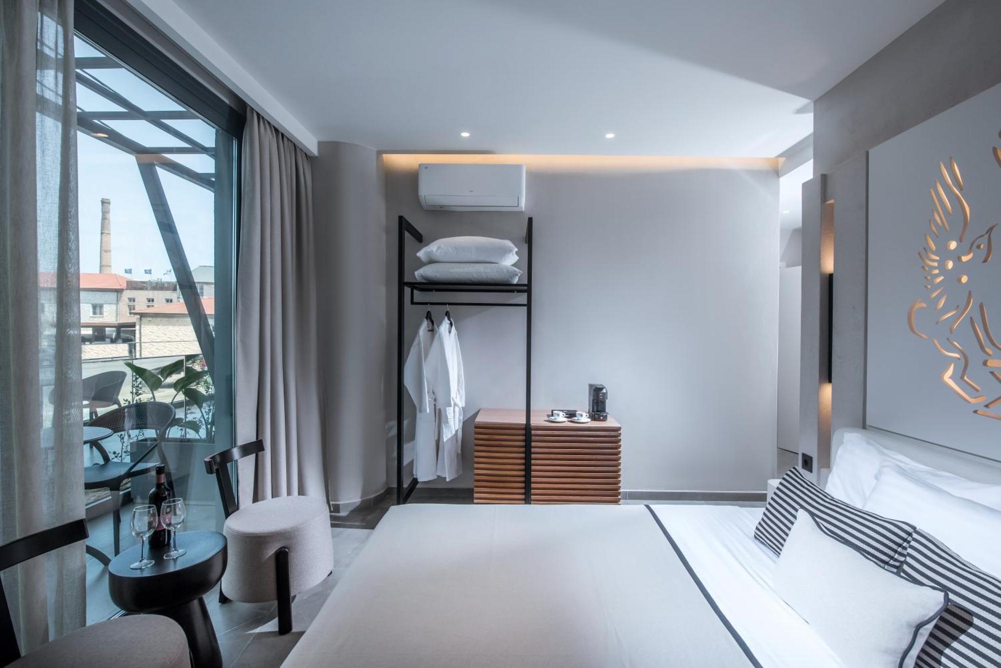 Lavris City Suites Heraklion Exteriör bild
