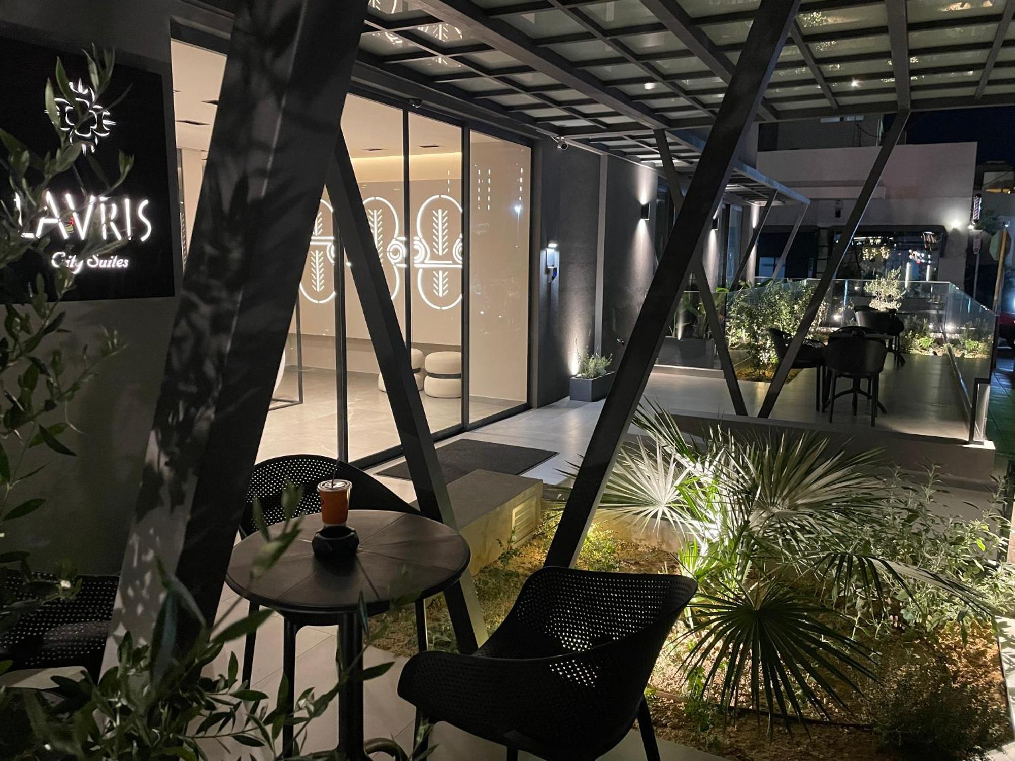 Lavris City Suites Heraklion Exteriör bild